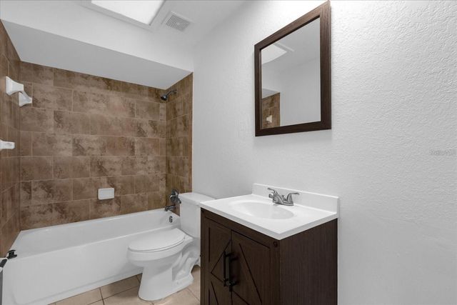 5214 KEMPSTON DRIVE, Orlando, FL 32812