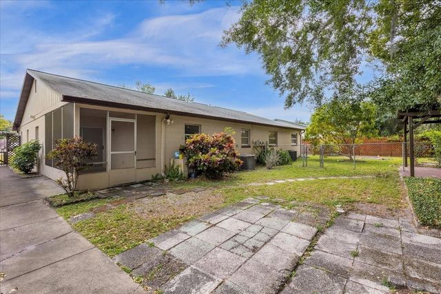 5214 KEMPSTON DRIVE, Orlando, FL 32812