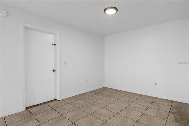 5214 KEMPSTON DRIVE, Orlando, FL 32812