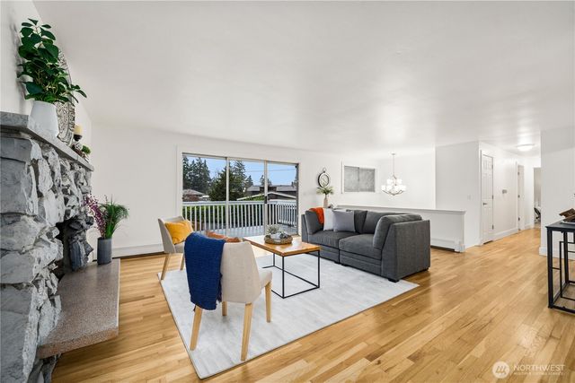 114 SW 313th Street, Federal Way, WA 98023