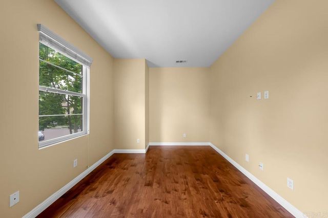 1217 Cathedral Oaks Rd, Chula Vista, CA 91913