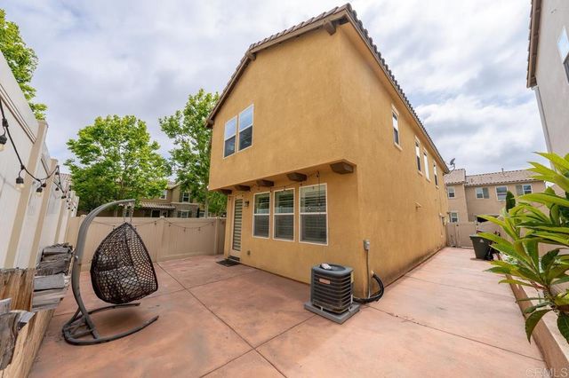 1217 Cathedral Oaks Rd, Chula Vista, CA 91913