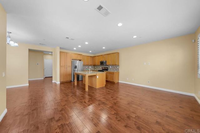 1217 Cathedral Oaks Rd, Chula Vista, CA 91913