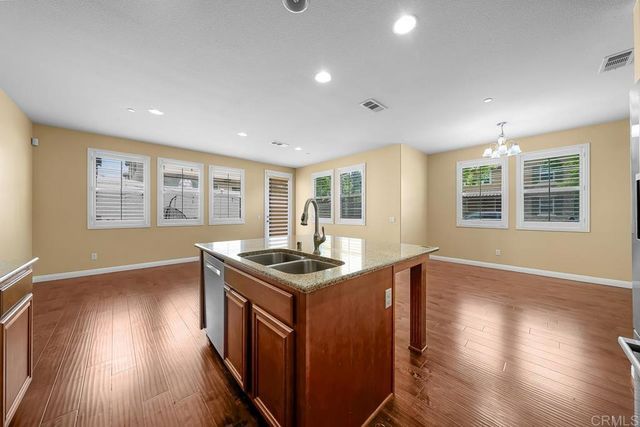 1217 Cathedral Oaks Rd, Chula Vista, CA 91913