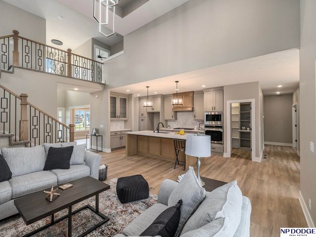 3301 S 212 Street, Omaha, NE 68022