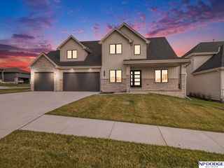 3301 S 212 Street, Omaha, NE 68022
