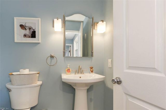 245 Cedar RD, Poquoson, VA 23662