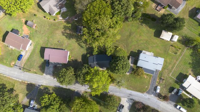 111 Fairhill Avenue, Calhoun, TN 37309