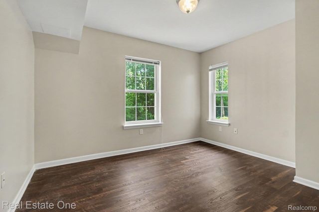 2271 S Main Street, Ann Arbor, MI 48103