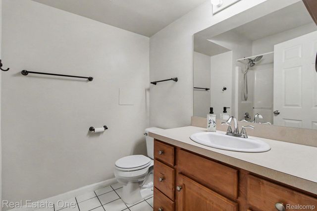 2271 S Main Street, Ann Arbor, MI 48103