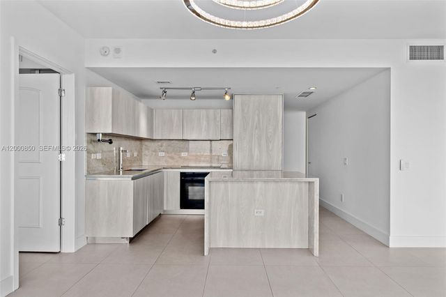 3131 NE 7th Ave 3306, Miami, FL 33137