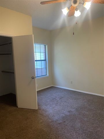 2700 Stratford Court, Euless, TX 76039
