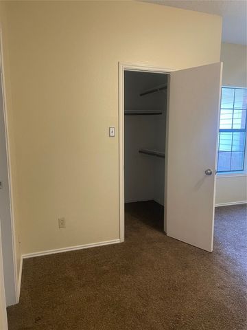 2700 Stratford Court, Euless, TX 76039