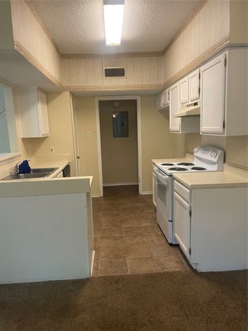 2700 Stratford Court, Euless, TX 76039