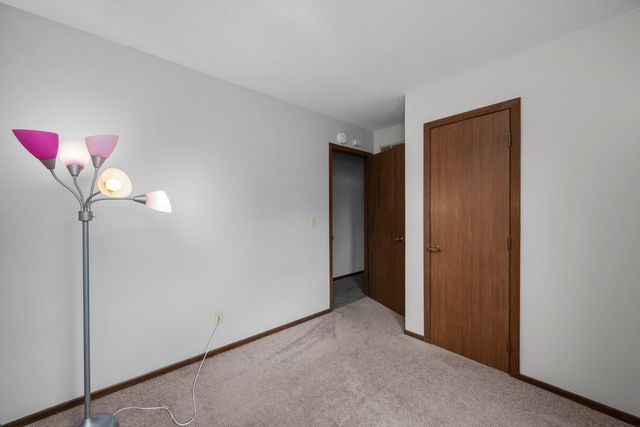 2616 Sheffield Drive, Davenport, IA 52806