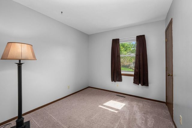 2616 Sheffield Drive, Davenport, IA 52806