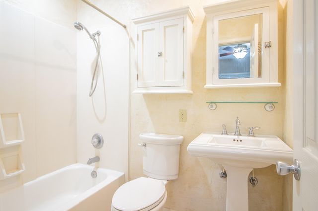 4831 10th Street, Lubbock, TX 79416