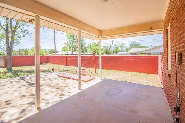 4831 10th Street, Lubbock, TX 79416