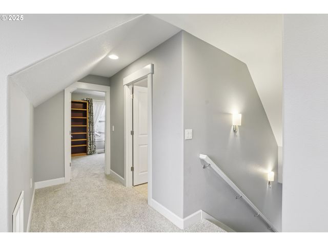 3569 Ne JOEL St, Mc Minnville, OR 97128