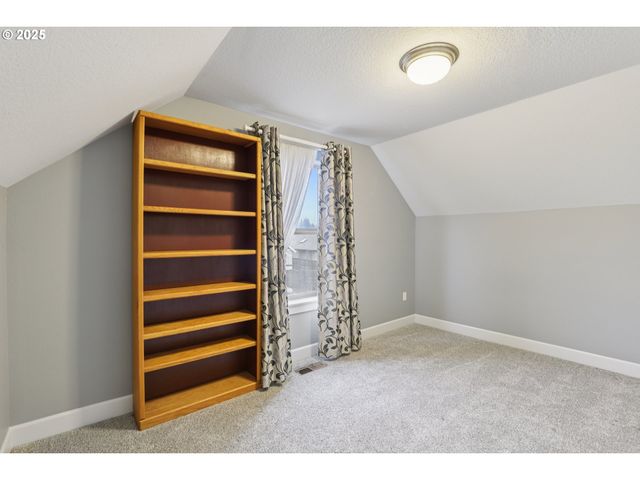 3569 Ne JOEL St, Mc Minnville, OR 97128