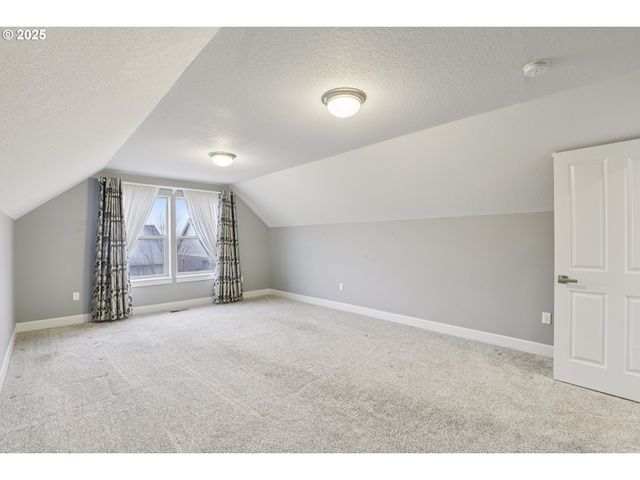 3569 Ne JOEL St, Mc Minnville, OR 97128