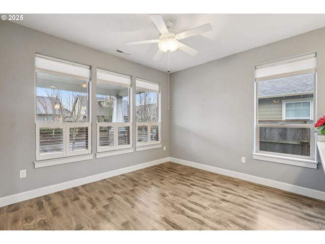 3569 Ne JOEL St, Mc Minnville, OR 97128