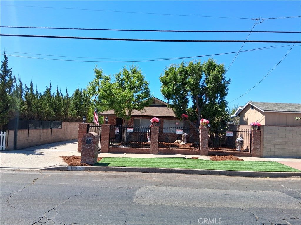 12587 Bradley Avenue, Sylmar, CA 91342 — exterior
