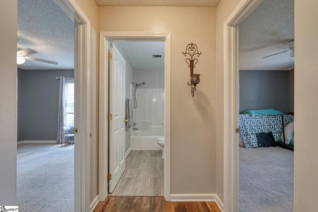 103 Cheyenne Ridge Trail, Campobello, SC 29322