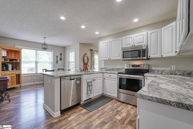 103 Cheyenne Ridge Trail, Campobello, SC 29322