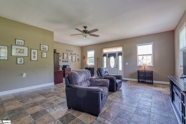 103 Cheyenne Ridge Trail, Campobello, SC 29322