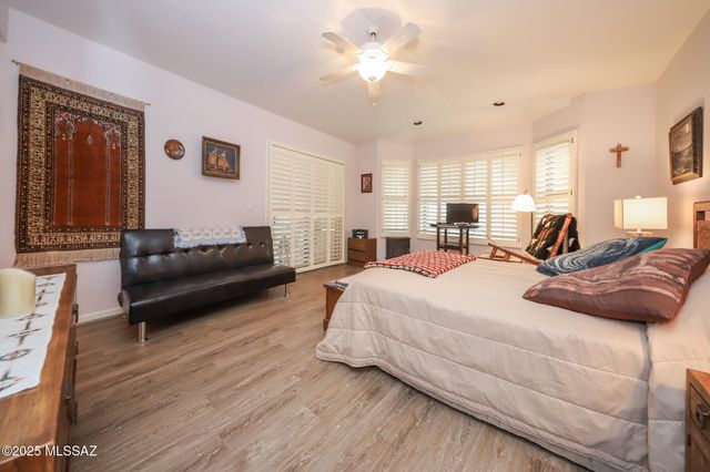 1964 S Abrego Drive, Green Valley, AZ 85614