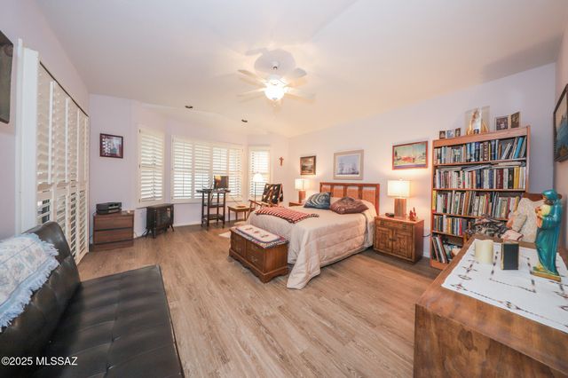 1964 S Abrego Drive, Green Valley, AZ 85614