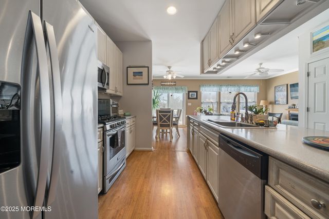 33 Blue Heron Lane, Bayville, NJ 08721