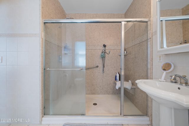 33 Blue Heron Lane, Bayville, NJ 08721