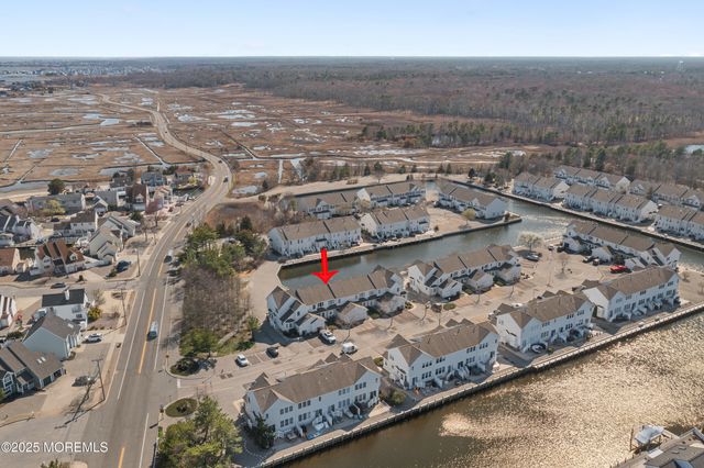 33 Blue Heron Lane, Bayville, NJ 08721