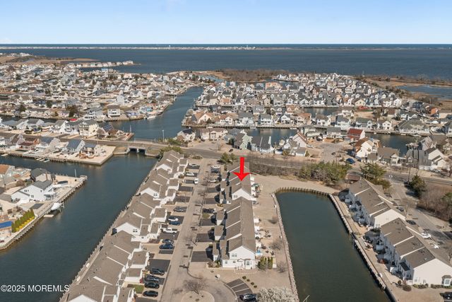 33 Blue Heron Lane, Bayville, NJ 08721