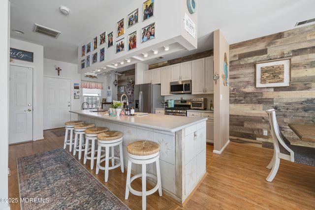 33 Blue Heron Lane, Bayville, NJ 08721