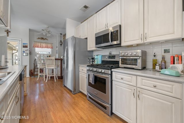 33 Blue Heron Lane, Bayville, NJ 08721