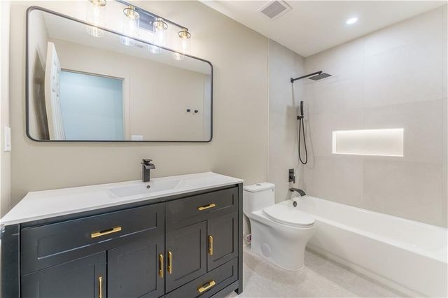 216 Fairview Point, Ellenwood, GA 30294
