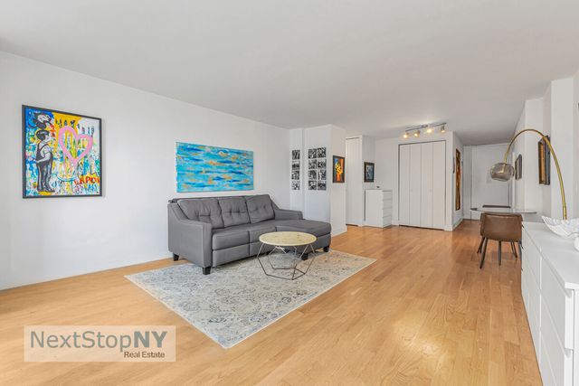 345 E 93rd St Apt 8K, New York City, NY 10128
