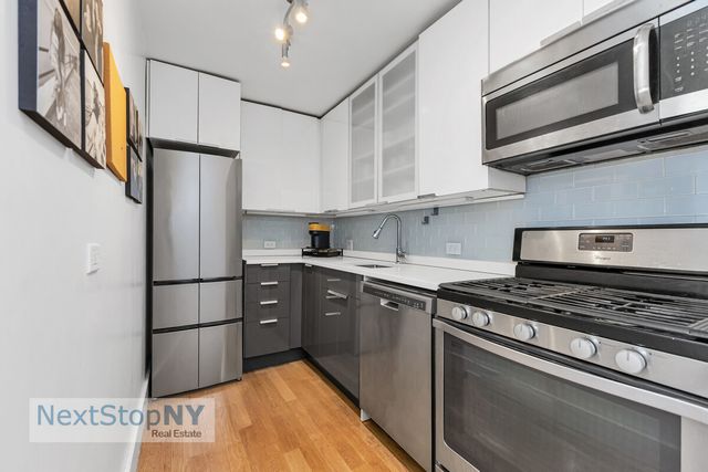 345 E 93rd St Apt 8K, New York City, NY 10128