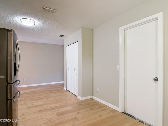 651 W Blue Lake Terrace, Deland, FL 32724