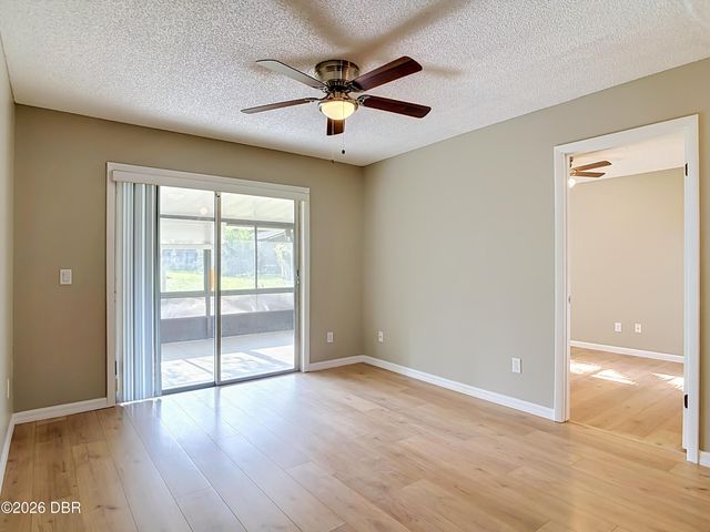 651 W Blue Lake Terrace, Deland, FL 32724