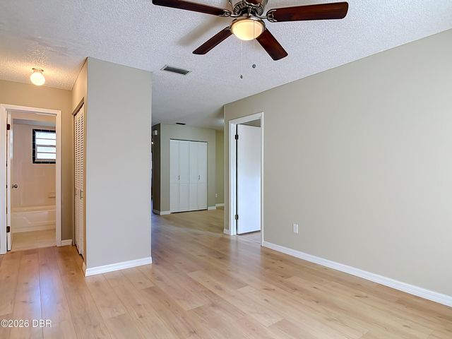 651 W Blue Lake Terrace, Deland, FL 32724