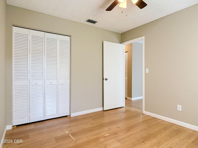 651 W Blue Lake Terrace, Deland, FL 32724
