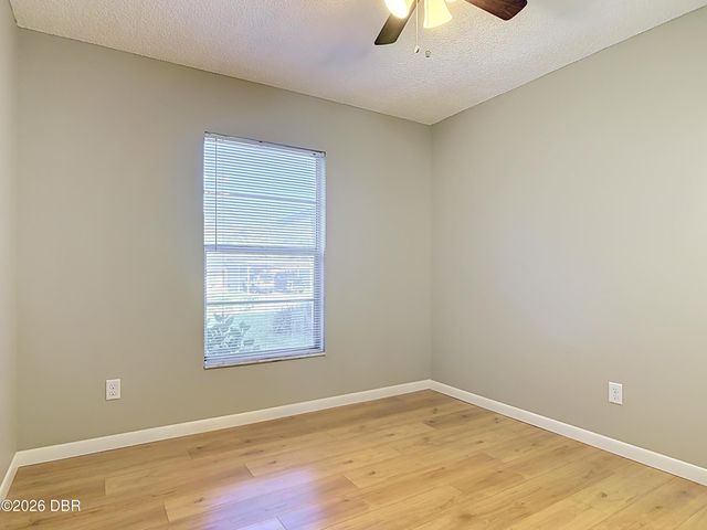 651 W Blue Lake Terrace, Deland, FL 32724