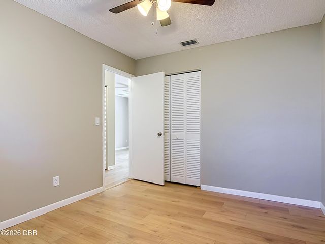 651 W Blue Lake Terrace, Deland, FL 32724