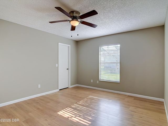 651 W Blue Lake Terrace, Deland, FL 32724