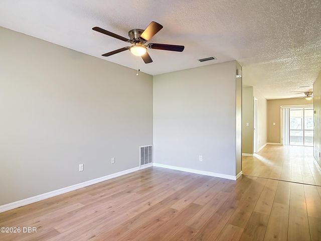 651 W Blue Lake Terrace, Deland, FL 32724