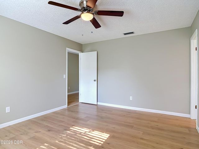 651 W Blue Lake Terrace, Deland, FL 32724